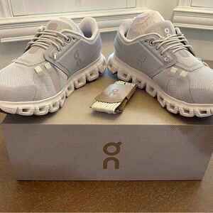 On Cloud Running Sneakers Glacier White 6.5